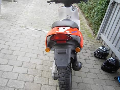 Aprilia rally = solgt billede 3