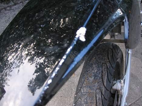 Derbi Senda SM [Black Betty] - Hul i bagskjoldet =/ billede 13