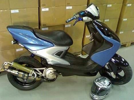 Yamaha aeroxYZF R1  SOLGT..  - Gammelt billede billede 13