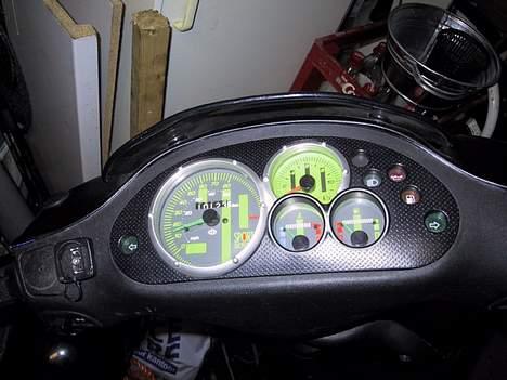 Gilera runner lc dd 30ér solgt - skal have den type spedo på  billede 12