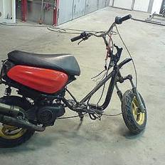 Yamaha Jog Space [PROJEKT] 10%