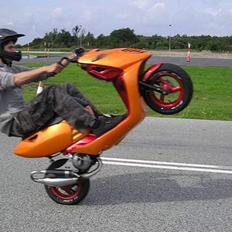 Aprilia Sonic Lc TAGET AF PANSERN