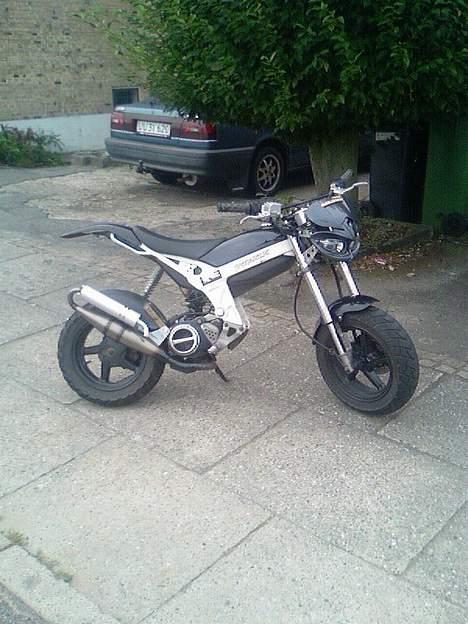 Suzuki Street magic  (SOLGT!) - Taget af mig, ovre ved H.C billede 1