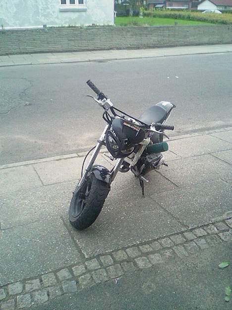 Suzuki Street magic  (SOLGT!) - Taget af mig, ovre ved H.C billede 3