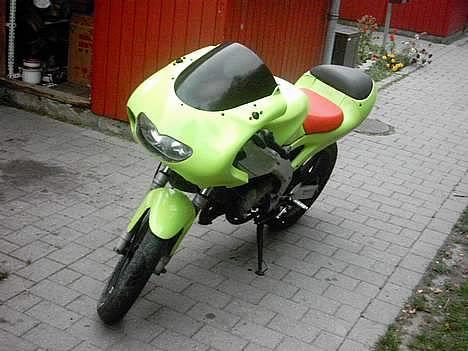 Aprilia RS 50 (ninja) (BYTTET) billede 1