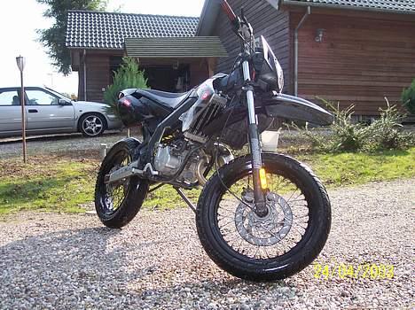 Derbi Senda SM X-treme (SOLGT) - Ja den er dejlig!!!! billede 4