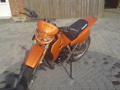 Suzuki Rmx , SOLGT - Farven er Mega lækker IRL! billede 1