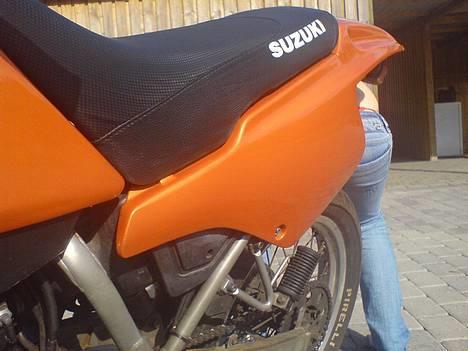 Suzuki Rmx , SOLGT - Farven er Mega lækker IRL! billede 5