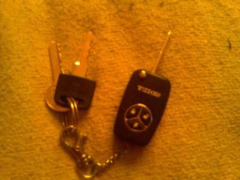 Honda -=SFX=-  SOLGT - Nøgler til alarm.. billede 9