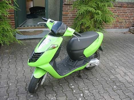 Aprilia sonic solgt - sådan så den ud en gang.. den gang jeg fik den :) billede 9