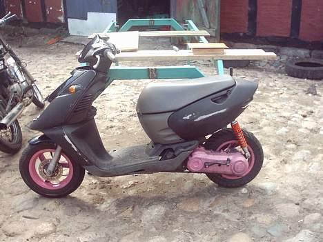 Aprilia sonic SOLGT billede 1