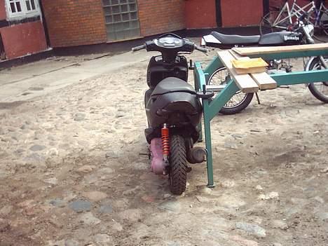 Aprilia sonic SOLGT billede 4