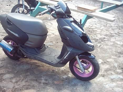 Aprilia sonic SOLGT billede 8