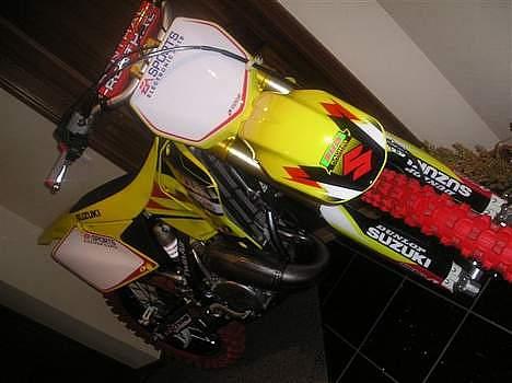 Suzuki RM 125 (SOLGT) billede 3