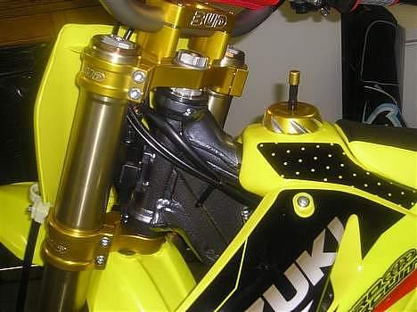 Suzuki RM 125 (SOLGT) billede 4