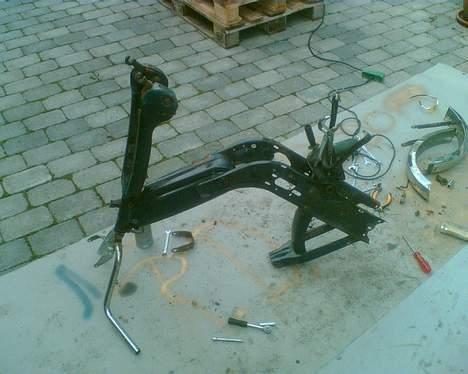 Vespa Ciao - Stellet, stribbet billede 3