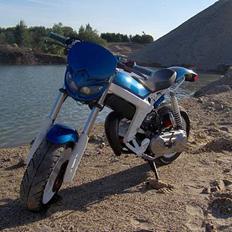 Suzuki street magic solgt