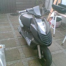 Aprilia Sonic  "SOLGT"