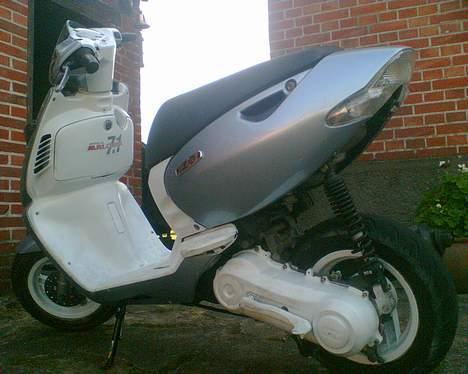 Aprilia Team Extreme | Nakket :( billede 8