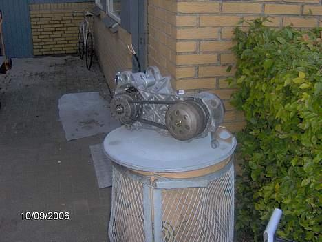 Yamaha Jog - Solgt - Min anden fuldstændigt standard motor, er ved at bygge en ´standard jog´ :) billede 9