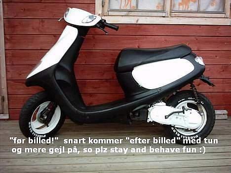 Yamaha Jog space innovation - Som den så ud da den lige var blevet lakeret... Lidt sweet var den da, selvom det var en space.... billede 11