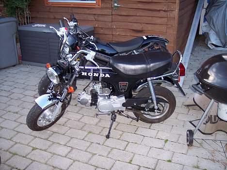 Skyteam honda dax solgt for 6000 billede 10