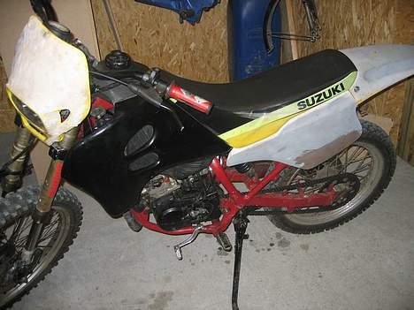 Suzuki rmx (SOLGT) billede 2