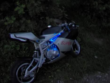 MiniBike 110ccm  byttet  - mit neon billede 9