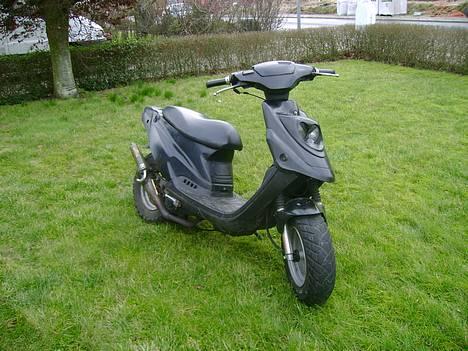 PGO Hot 50 "SOLGT" billede 1