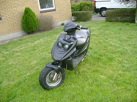 PGO Hot 50 "SOLGT" billede 2