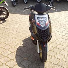 Aprilia Sonic Solgt