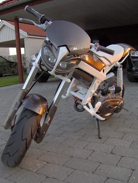 Suzuki Street Magic *SOLGT* billede 4