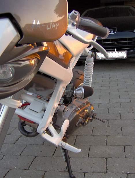 Suzuki Street Magic *SOLGT* billede 5