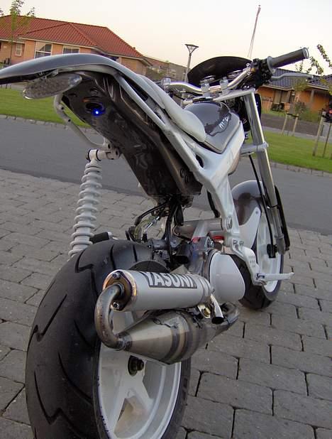 Suzuki Street Magic *SOLGT* billede 7