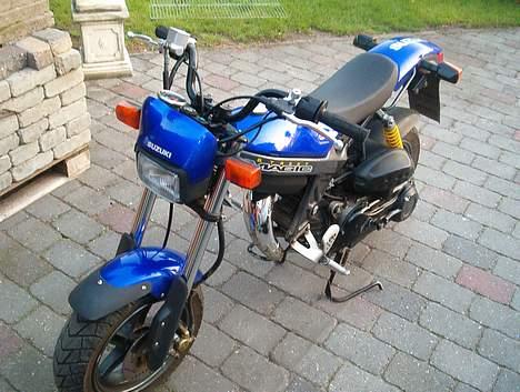 Suzuki street. solgt billede 1