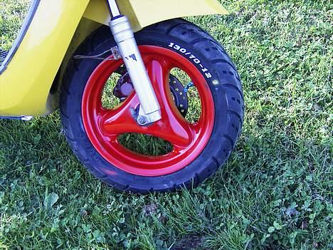 Yamaha neos til salg  - røde fælge fed fave passer godt til gul billede 12