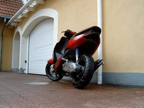 Yamaha Jog R. R=Racing billede 3