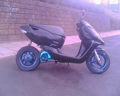 Aprilia Sonic  PK | 2005 Std sogt - 1/10 har fåget alle mine skjolde tilbage af malern billede 1