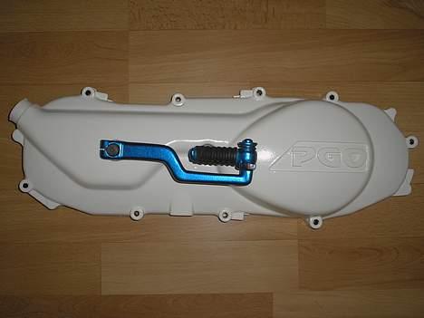 PGO Hot 50 - Kickstarterskjoldet da det var hvidt billede 12