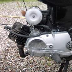 Yamaha DX 4-gear (solgt)