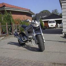 Suzuki street magic solgt