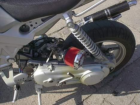 Suzuki street magic solgt billede 3