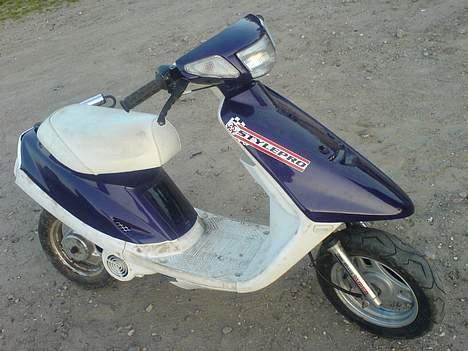 Yamaha jog as BYTTET - trænger vist lige til en vask :( billede 1