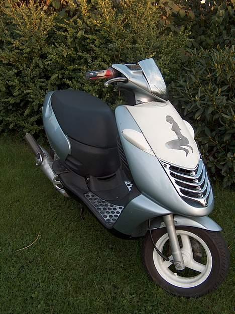 Aprilia Sonic *total skadet* - opdateret 23.09.06 billede 1