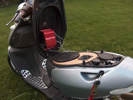 Aprilia Sonic *total skadet* - opdateret 23.09.06 billede 6