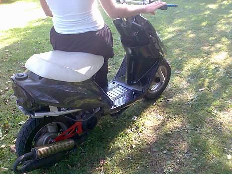 Yamaha Jog SOLGT ! billede 3