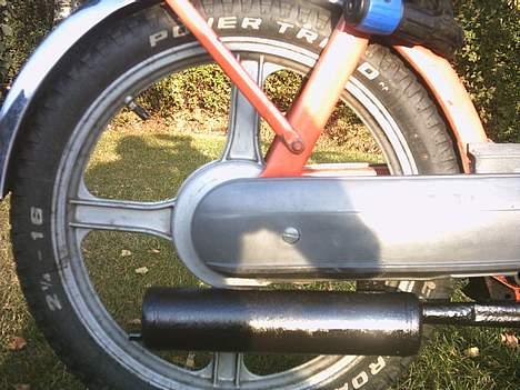 Vespa ciao - udstødningen er nymalet- sort. billede 5