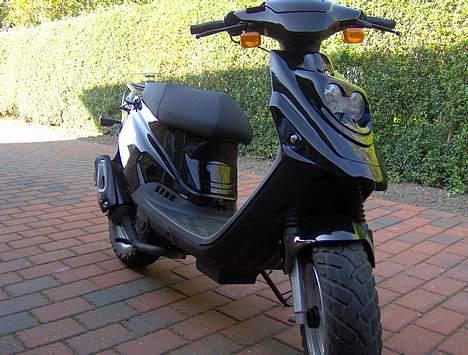 PGO Hot50 (SOLGT) billede 1