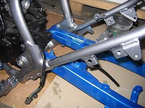 Suzuki Smx projekt FØR. - JA UNDSKYLD STØVET.. MEN DET SKER NÅR DEN IKKE HAR VÆRET UDE OG KØRE STÆRKT I LANG TID. billede 15