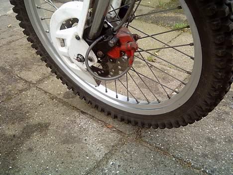 Suzuki Rmx (Solgt) - Rød kaliber..... skal males om billede 3